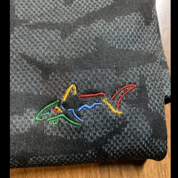 Greg Norman Play Dry Short Sleeve Golf Polo Gray Shark Print - 2XL - Picture 2 of 4